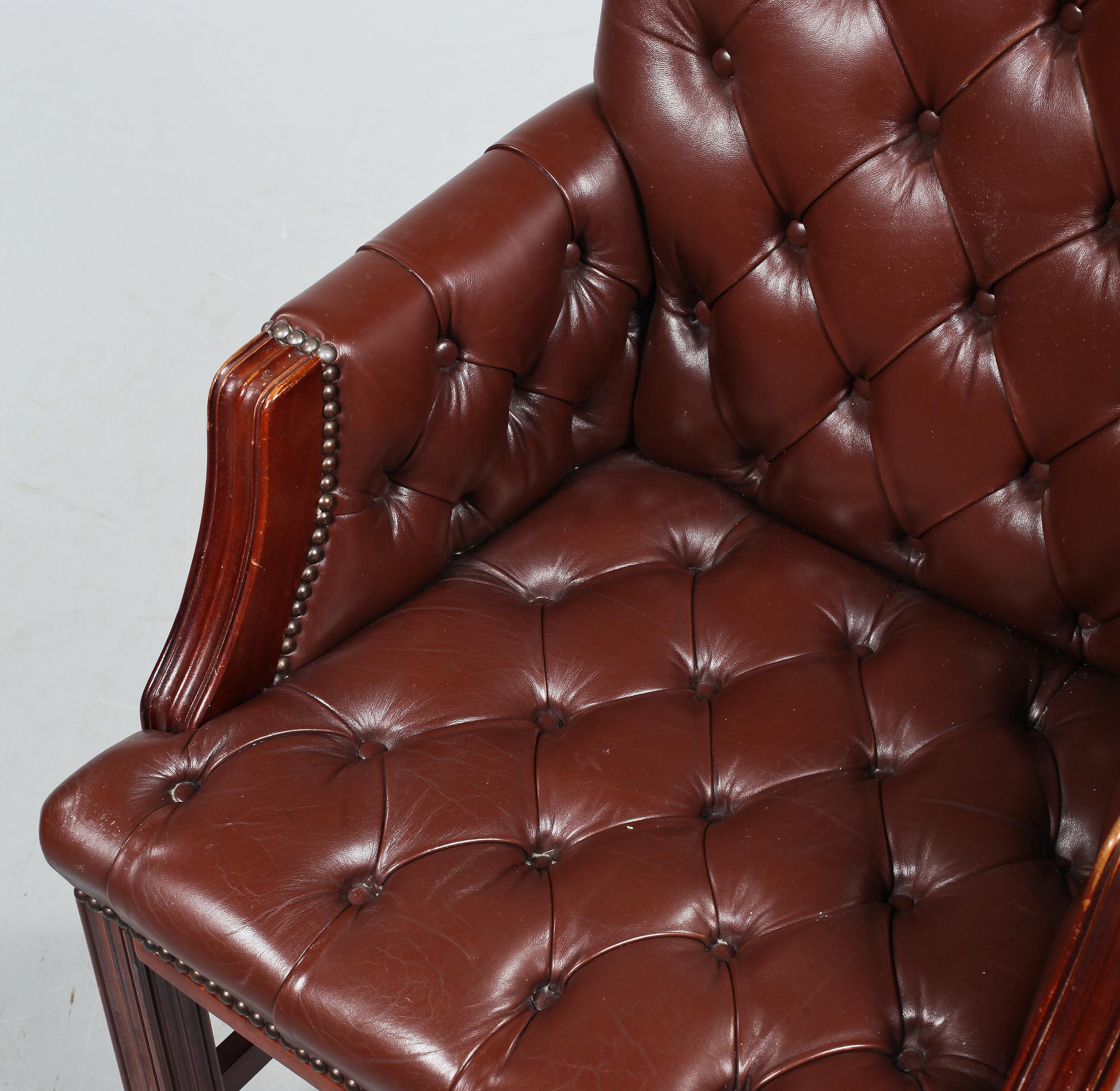 SKRIVBORDSSTOL, 1900-talets andra hälft.