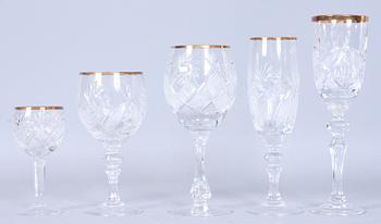 GLASSERVIS, 30 delar, Böhmisk modell, 1900-tal.