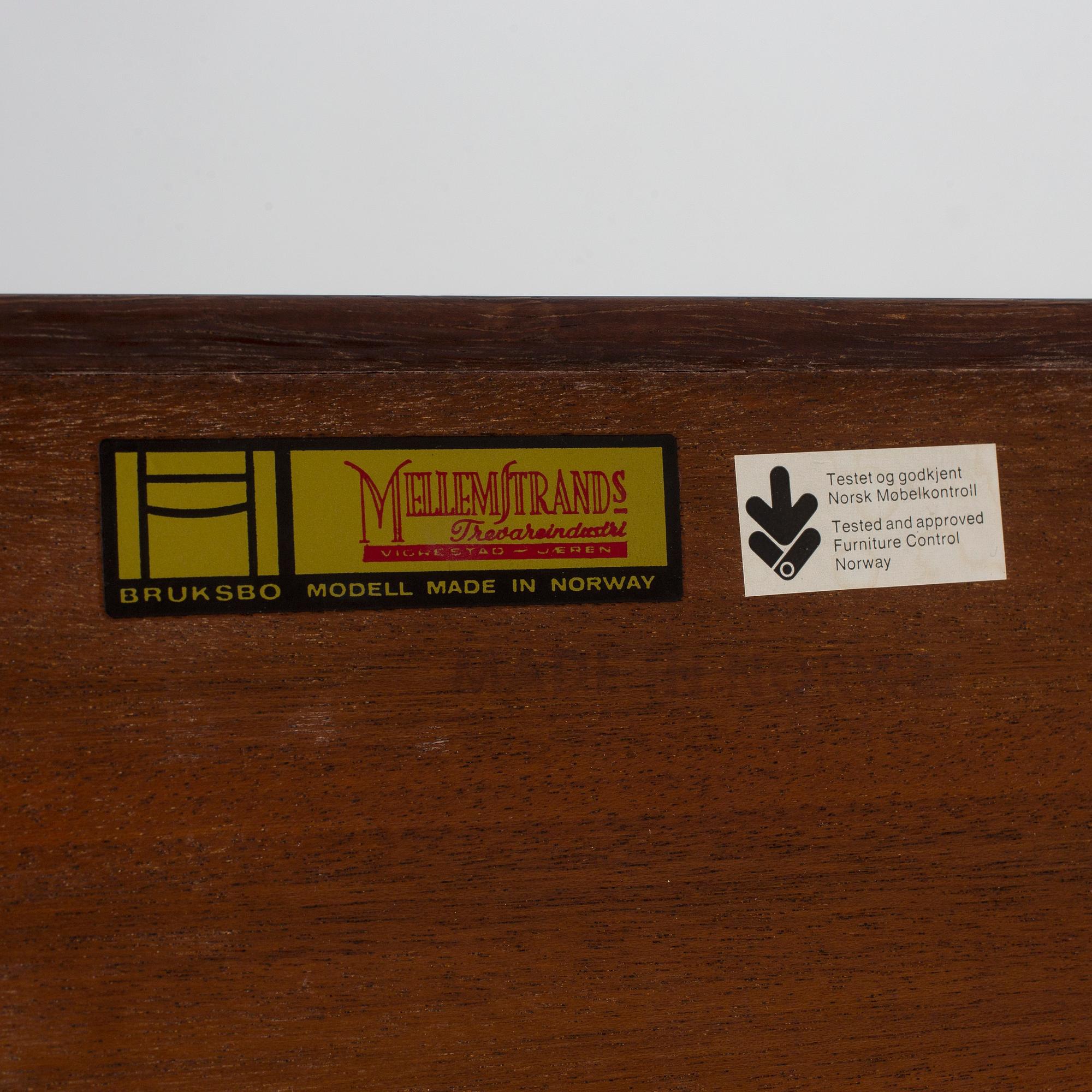 TORBJØRN AFDAL, bänk, "Krobo", Bruksbo, Mellemstrand, Norge, 1960-/70-tal.