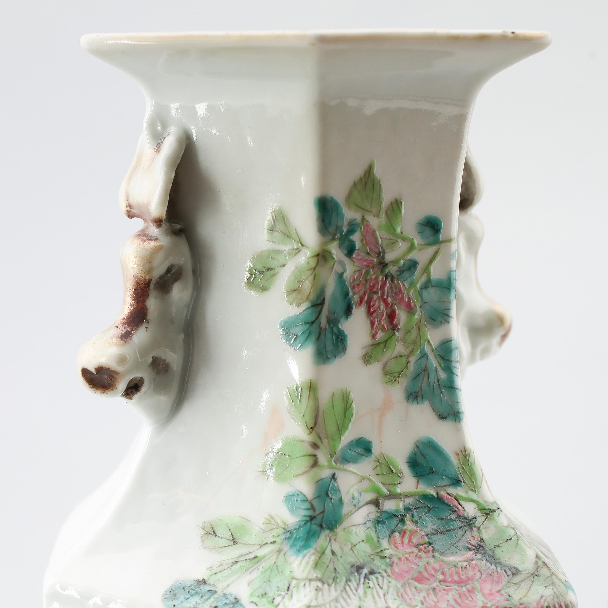 VAS, porslin, Kina, sannolikt 1800-tal.