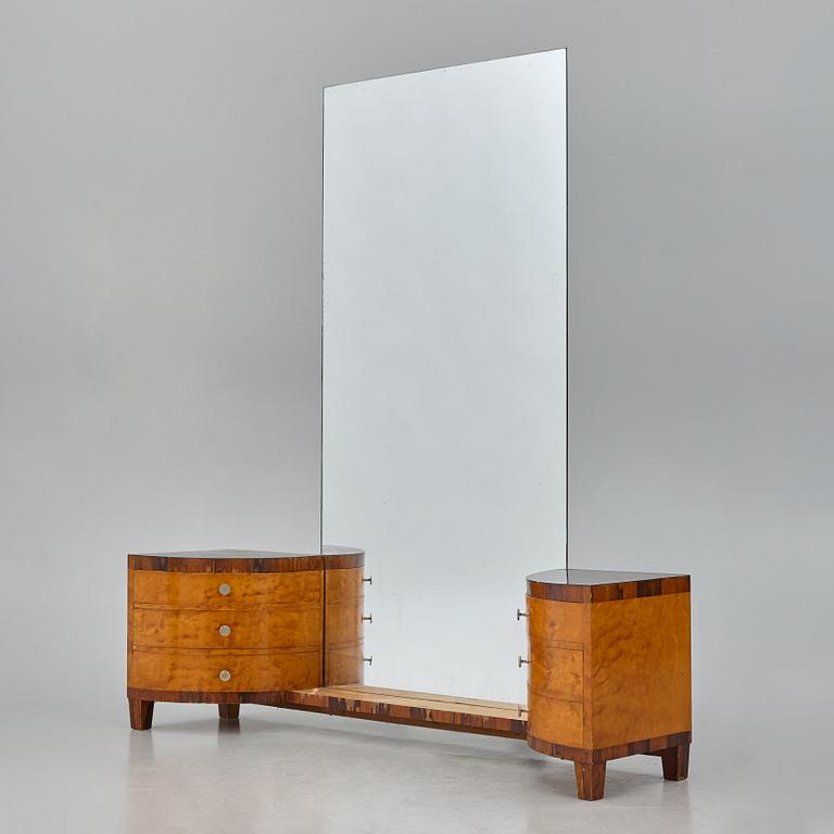 An Art Déco dressing table with large mirror, 1930's.