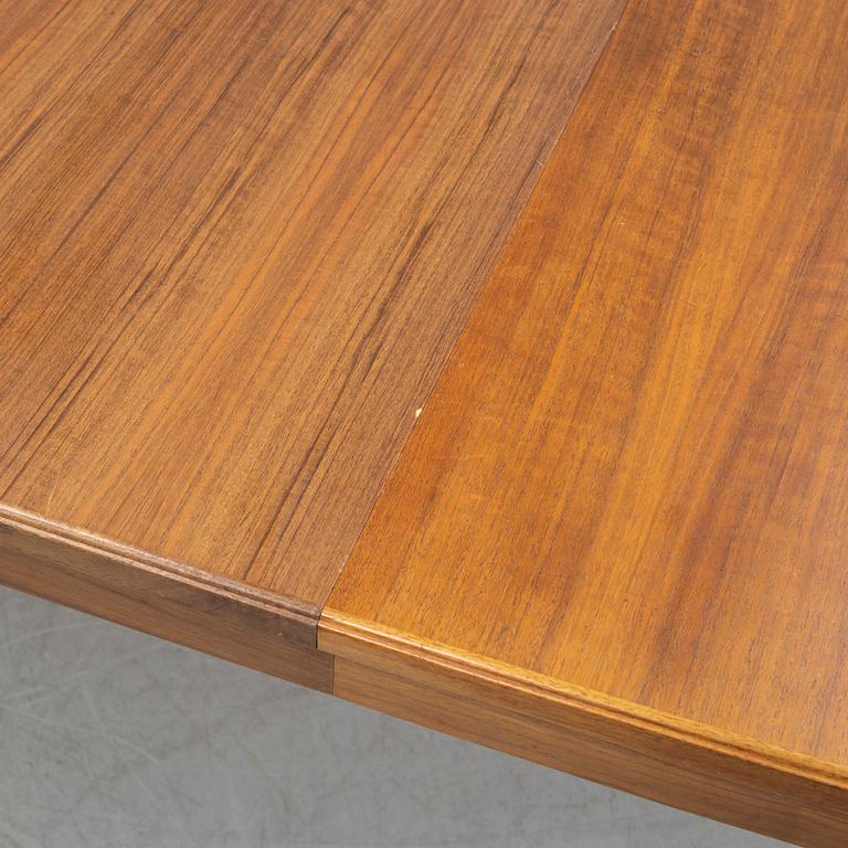 Carl Malmsten, an 'Amlbassaör' dining table, Åfors möbelfabrik, second half of the 20th Century.