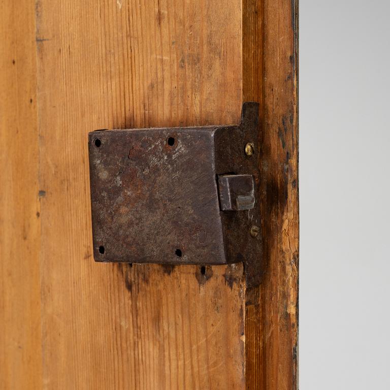 Corner cupboard, vernacular, Järvsö, circa 1800.