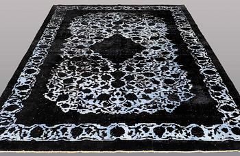A CARPET, orientatal, ca 373 x 240 m.