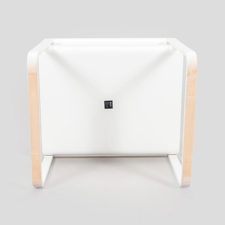 Alvar Aalto, a '915' side table for Artek, 2007.