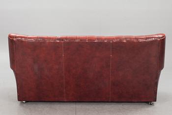 SOFFA, Chesterfieldmodell. England, 1900-talets slut.