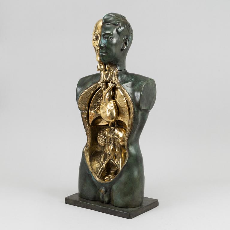 A bronze sculpture by R+R Sweden, L.E 10 Edition.