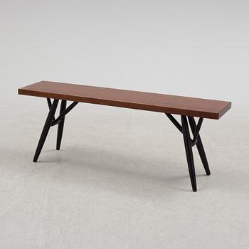 ILMARI TAPIOVAARA, möbelgrupp 4 delar, "Pirkka", Artek, Finland, 2000-tal.