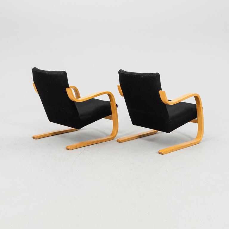 Alvar Aalto, a pair of armchairs model 402 Artek Finland second half of the 20th century.