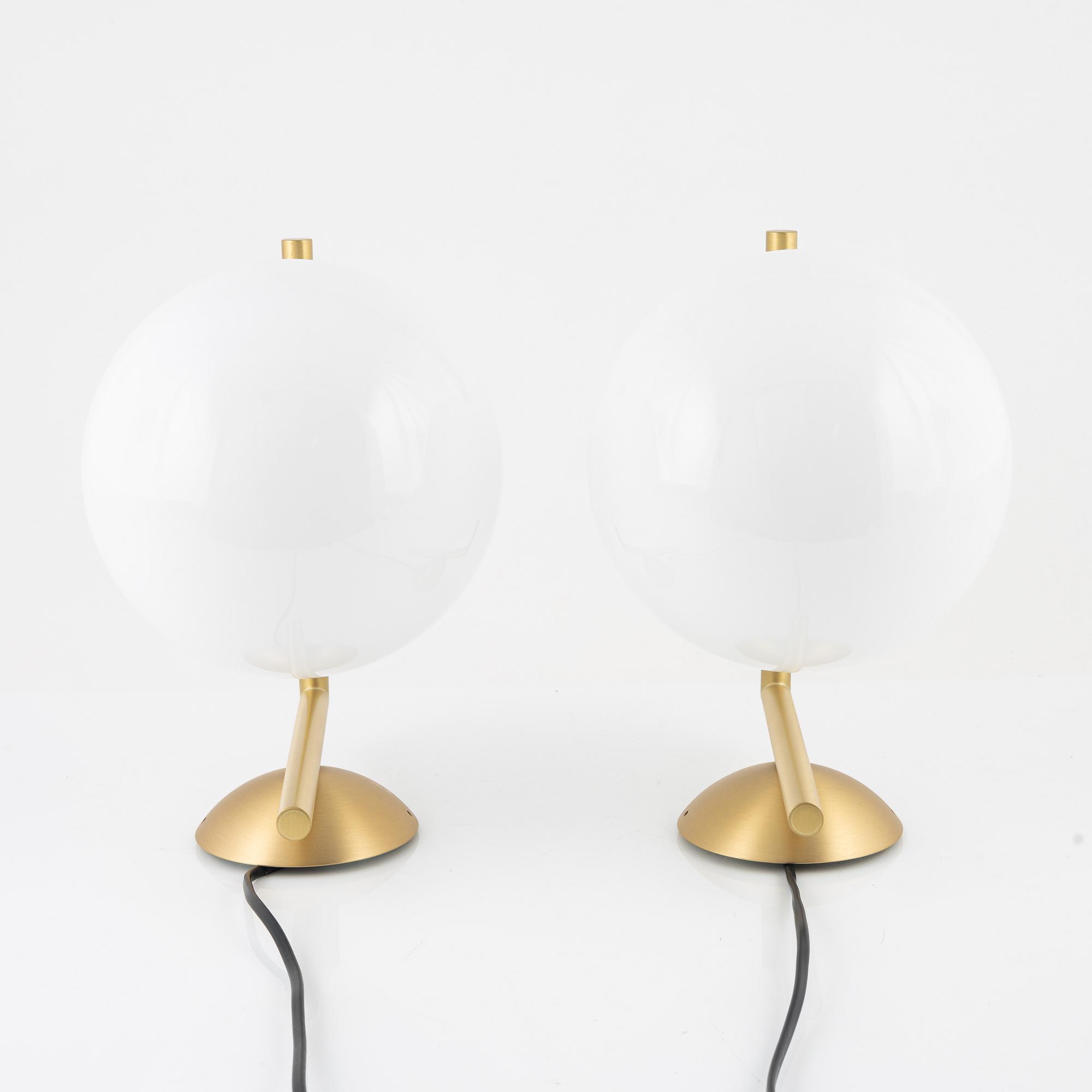 Michael Anastassiades, vägglampor, ett par, "IC", Flos, Italien.