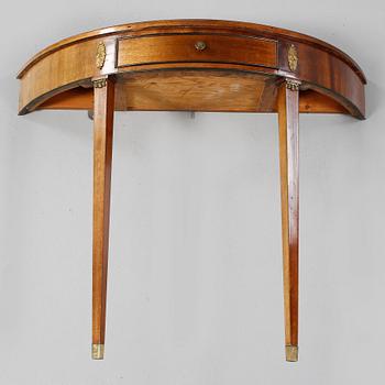 MÅNBORD, omkring sekelskiftet 1900.