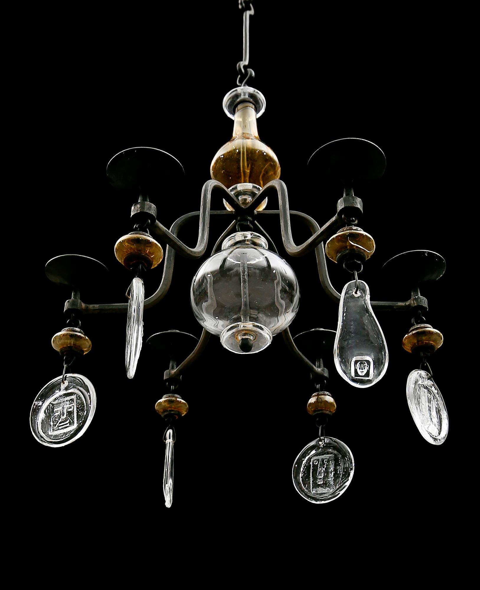 LJUSKRONA, glas och smide, Erik Höglund, 1900-talets andra hälft. Höjd ca 60 cm.