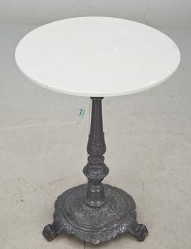 TRÄDGÅRDSBORD, gjutjärn. 1800-talets slut. Ludvigbergs Nr 31, Stockholm.