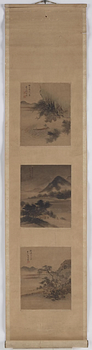 Rullmålning, med tre paneler, färg och tusch på papper. 1900-tal. Signerad He Weipu (1842-1922/25).