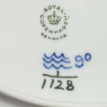 Royal Copenhagen, terriner med lock, ett par, "Musselmalet Helblonde", Danmark, 1979-83.