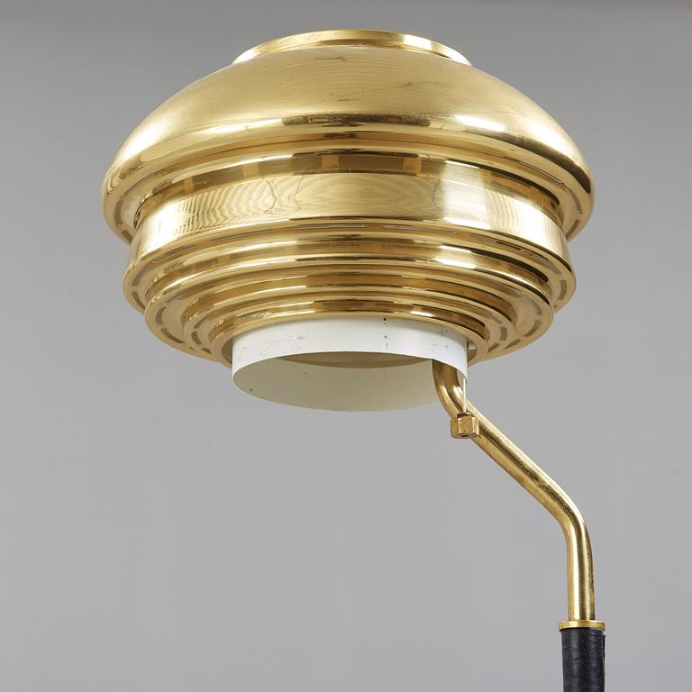 ALVAR AALTO, golvarmatur "A 808", Valaistustyö Ky, Finland.