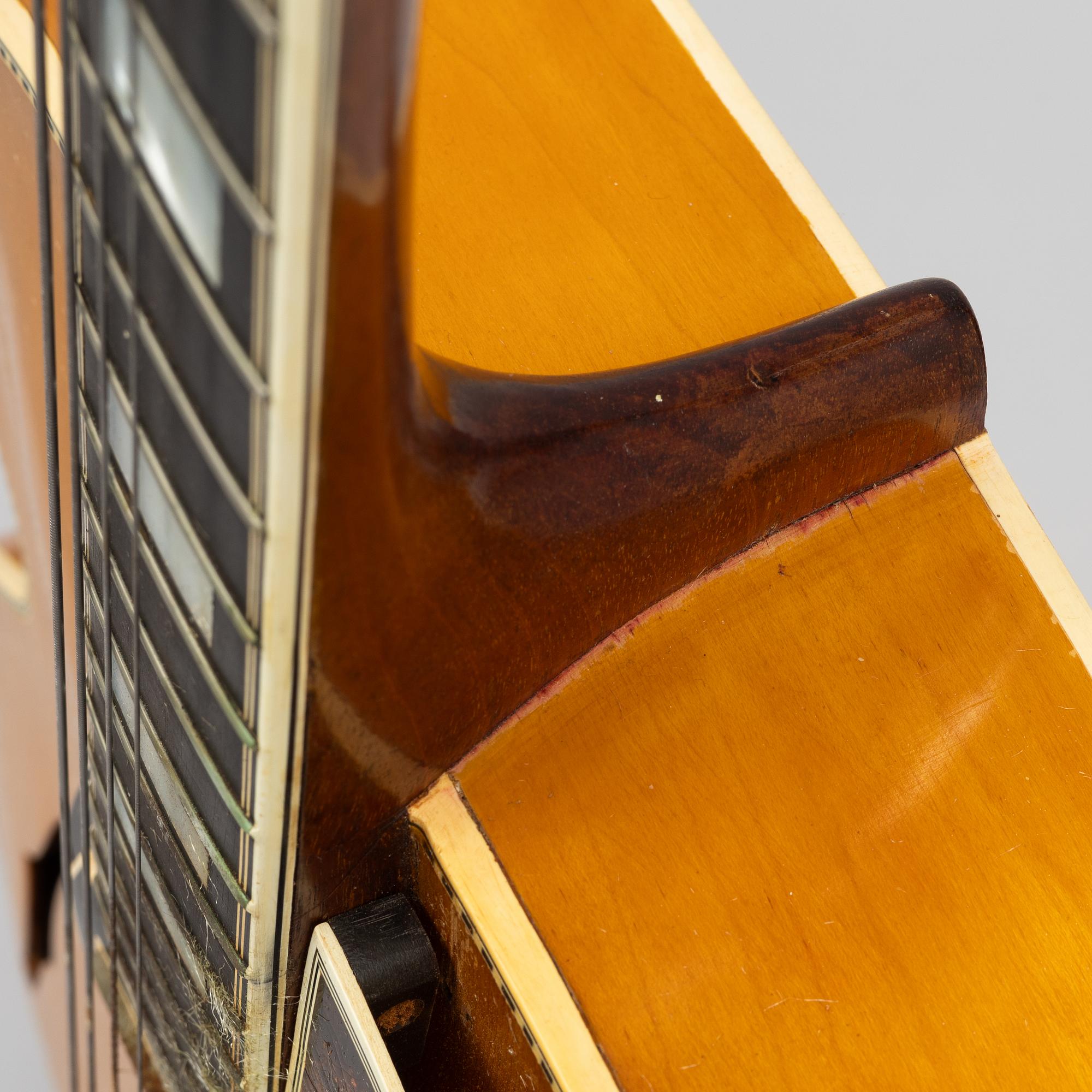 Gibson, "L10", halvakustisk gitarr, 1934, USA.