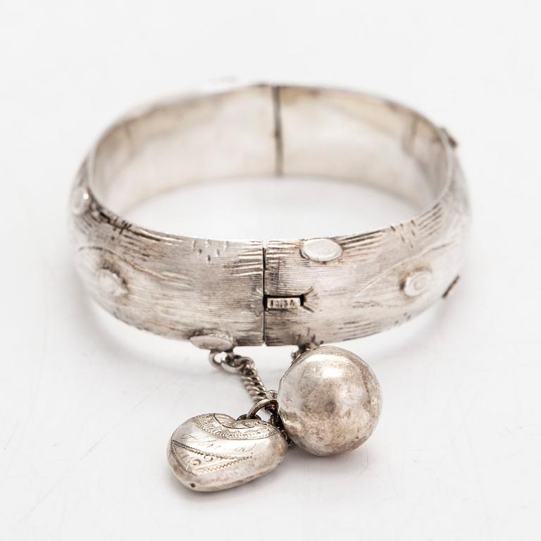 A 19th century silver bracelet, Knut Oskar Lundgren (1862-1889), Turku.