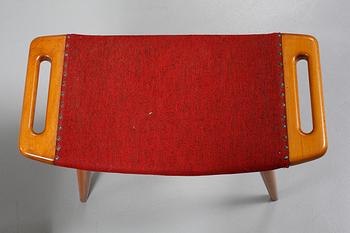FOTPALLAR, ett par (jämför modell "AP 29", Hans J Wegner, AP-stolen), 1950-tal.