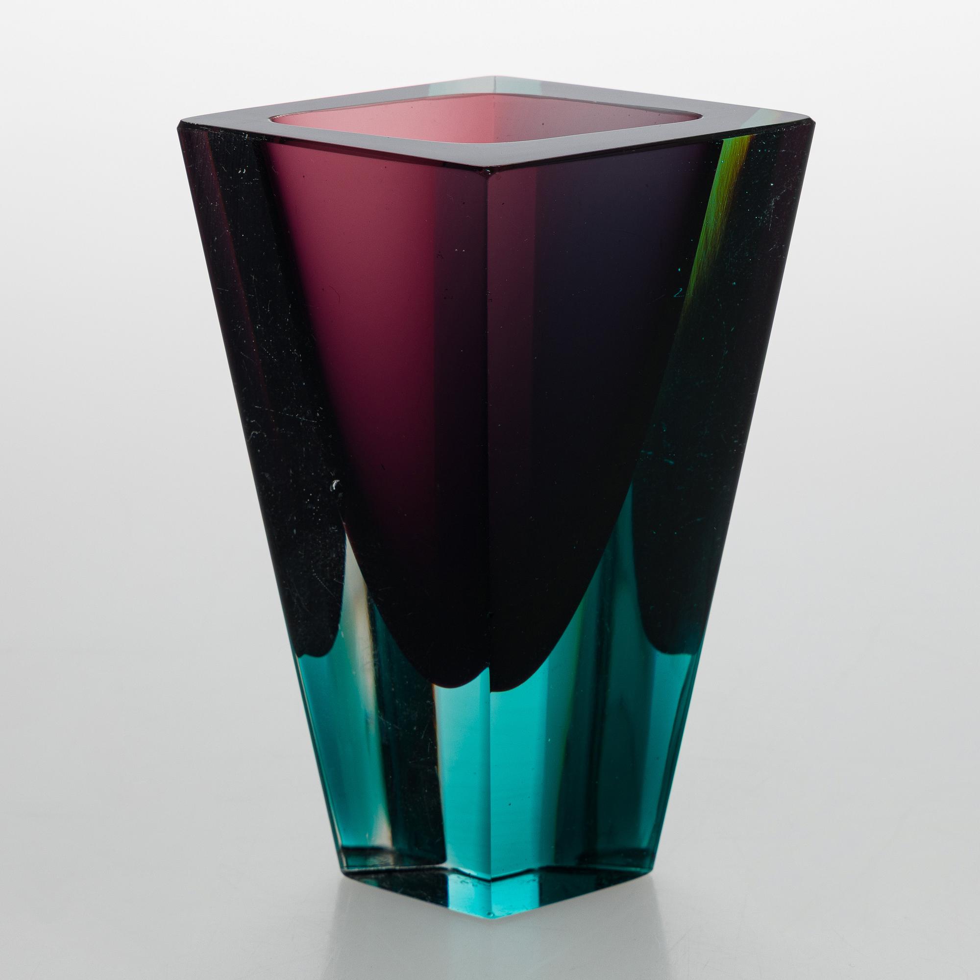 Kaj Franck, a 'Prisma' vase, signed K. Franck, Nuutajärvi Notsjö -59.