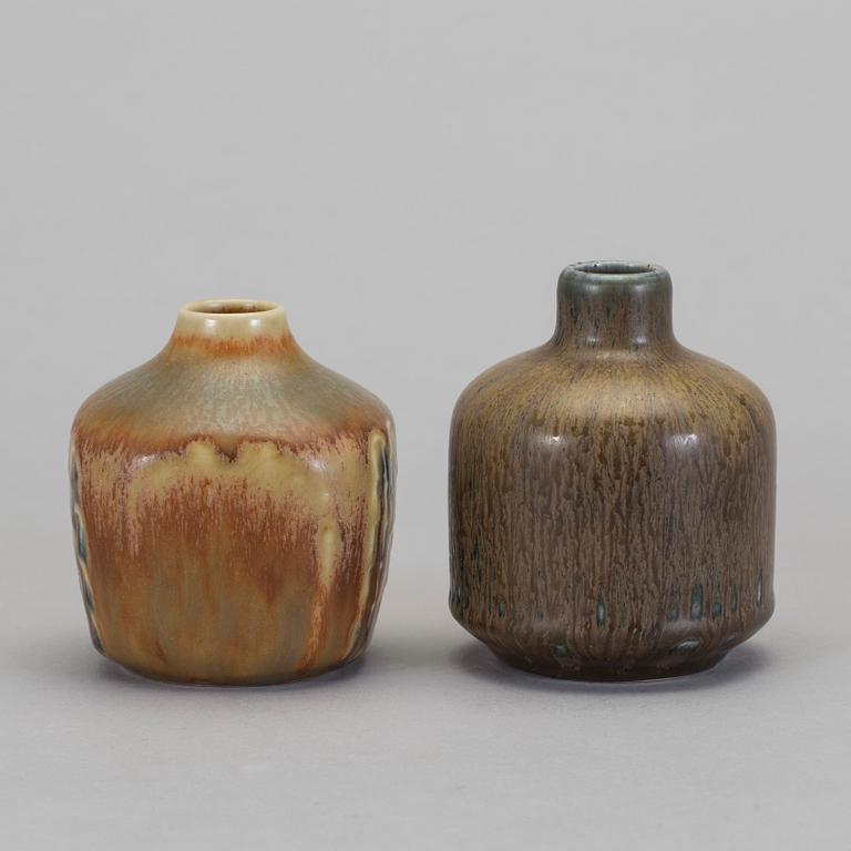 EVA STAEHR NIELSEN, VASER, 2 stycken,  Saxbo, Danmark.