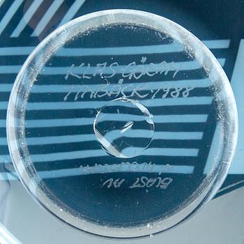 Klas Göran Tinbäck, a glass bowl signed and dated 1988.