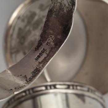 PARTI SILVER, 18 delar, 1800-tal samt 1900-tal, total vikt ca 665 gram.