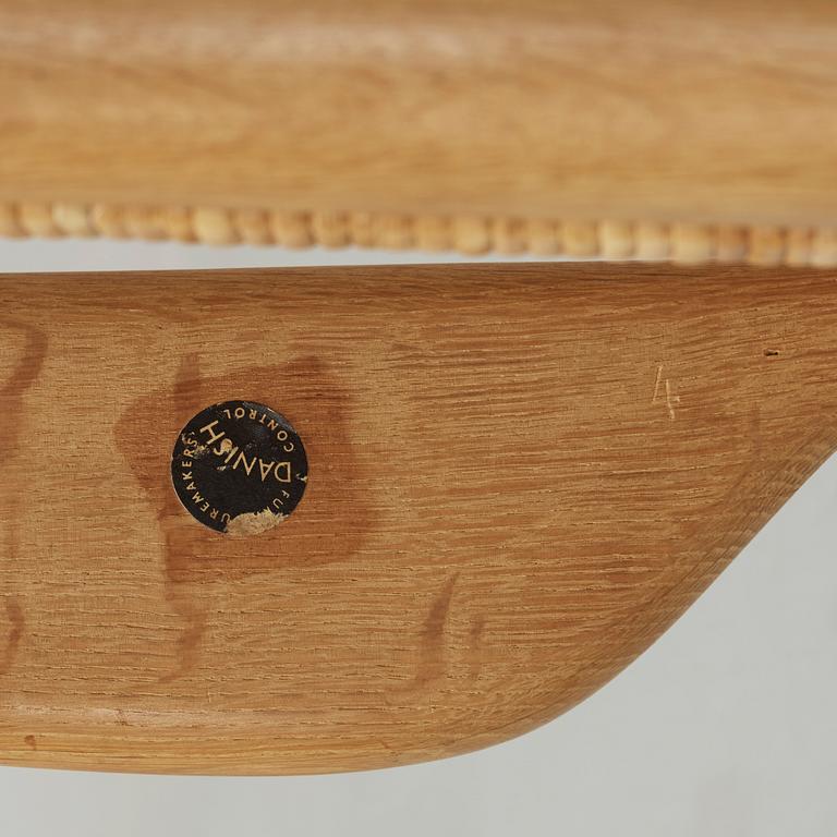 HANS J WEGNER, fåtöljer, ett par "CH-27", Carl Hansen & Son, Danmark.