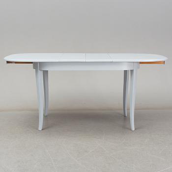 A first half of the 20th century dining table.