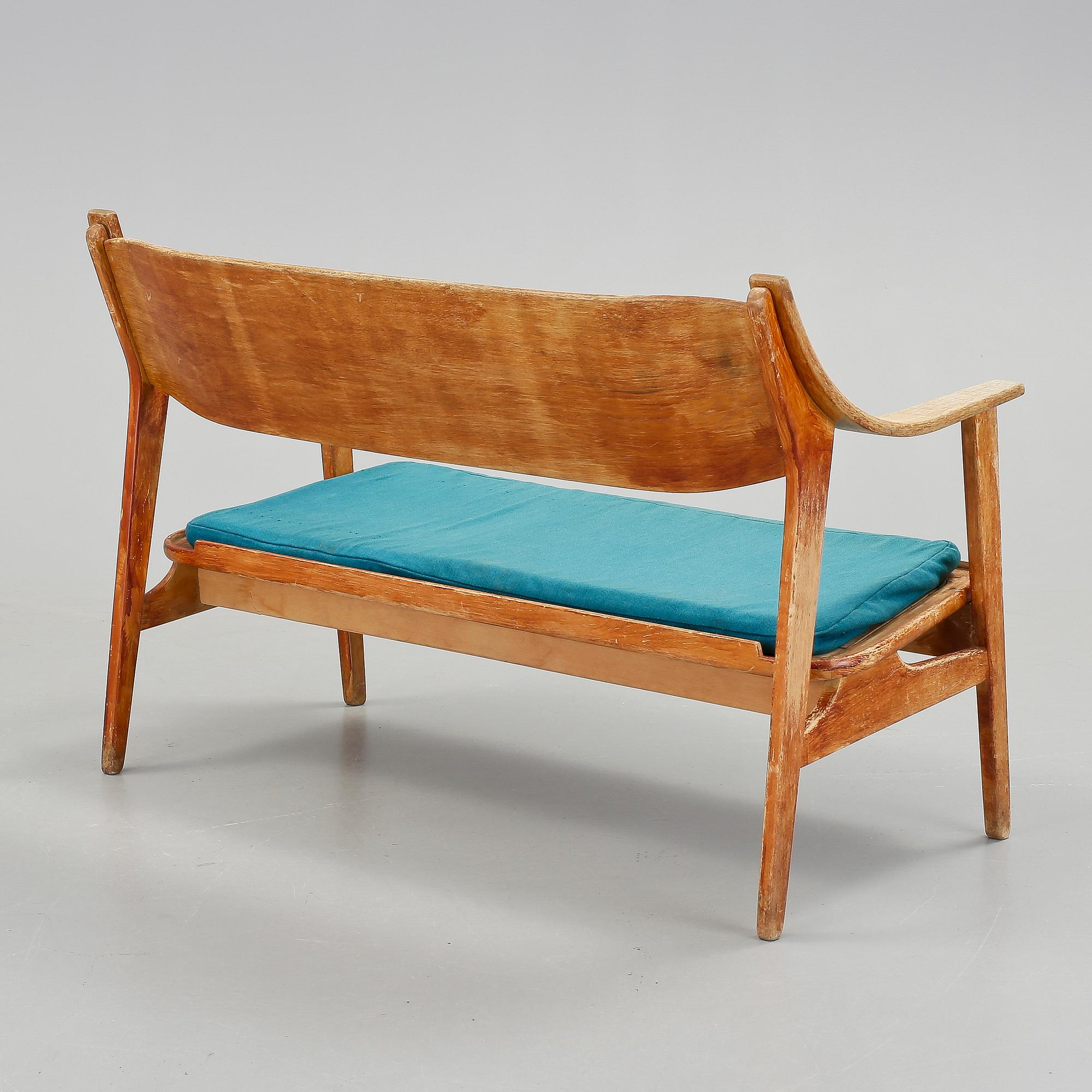 SOFFA, troligen Folke Janson för SM Wencrattz, omkr 1900-talets mitt.