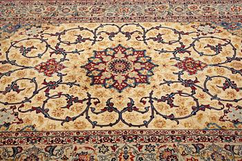 Matta, old Isfahan, signerad, ca 217,5 x 176,5 cm.