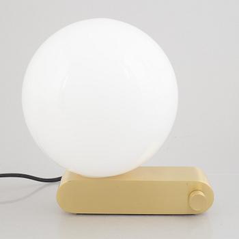 Fred Segal, table lamp "Sphere Desk Lamp", CB2, contemporary.