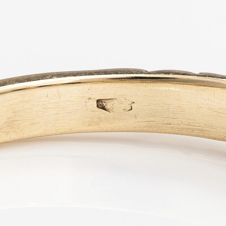 Sormus, 14K kultaa, timantteja n. 0.20 ct yht ja smaragdeja.