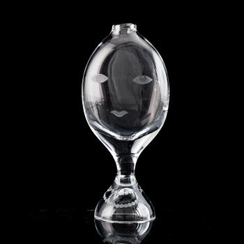 VICKE LINDSTRAND, a glass vase, Kosta.