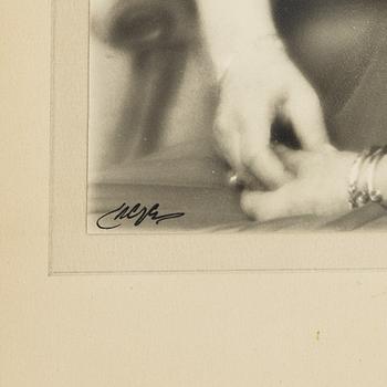 W.A. Bolin, ram i silver med foto föreställande drottning Louise, Stockholm 1951.