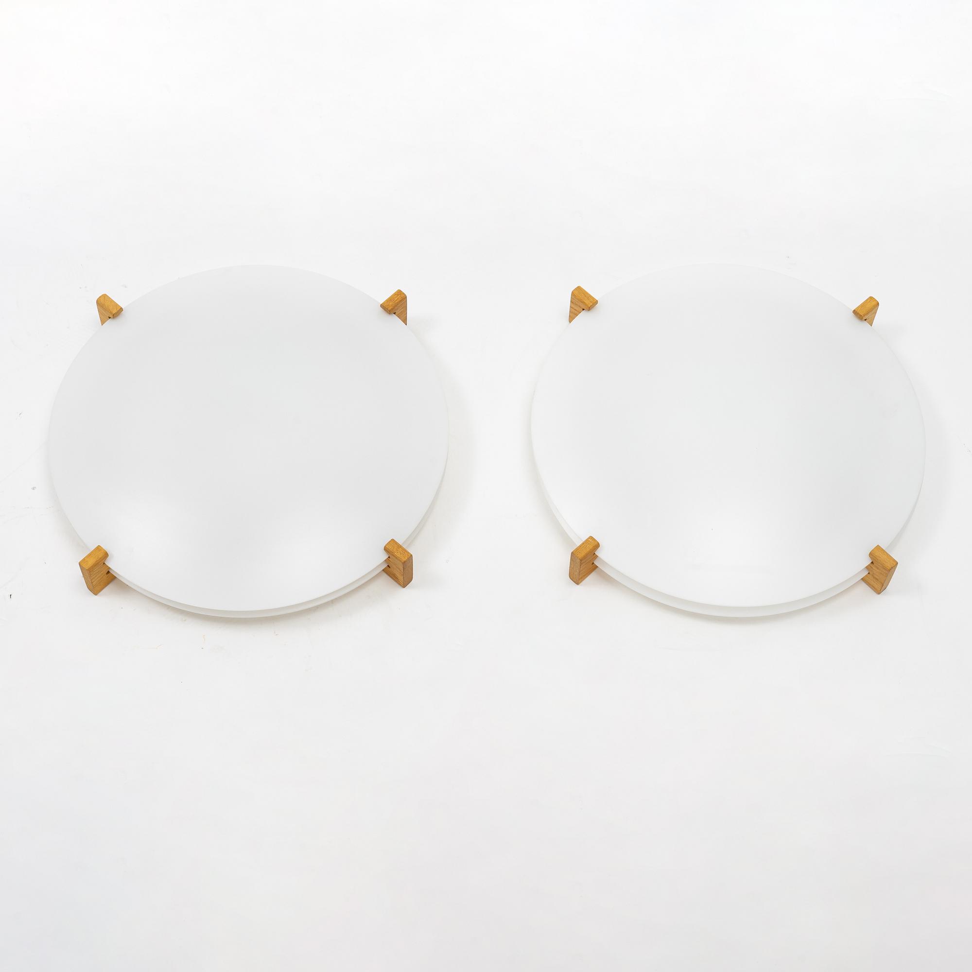 Uno & Östen Kristiansson, taklampor, ett par, "Plafo", Luxus, Vittsjö.