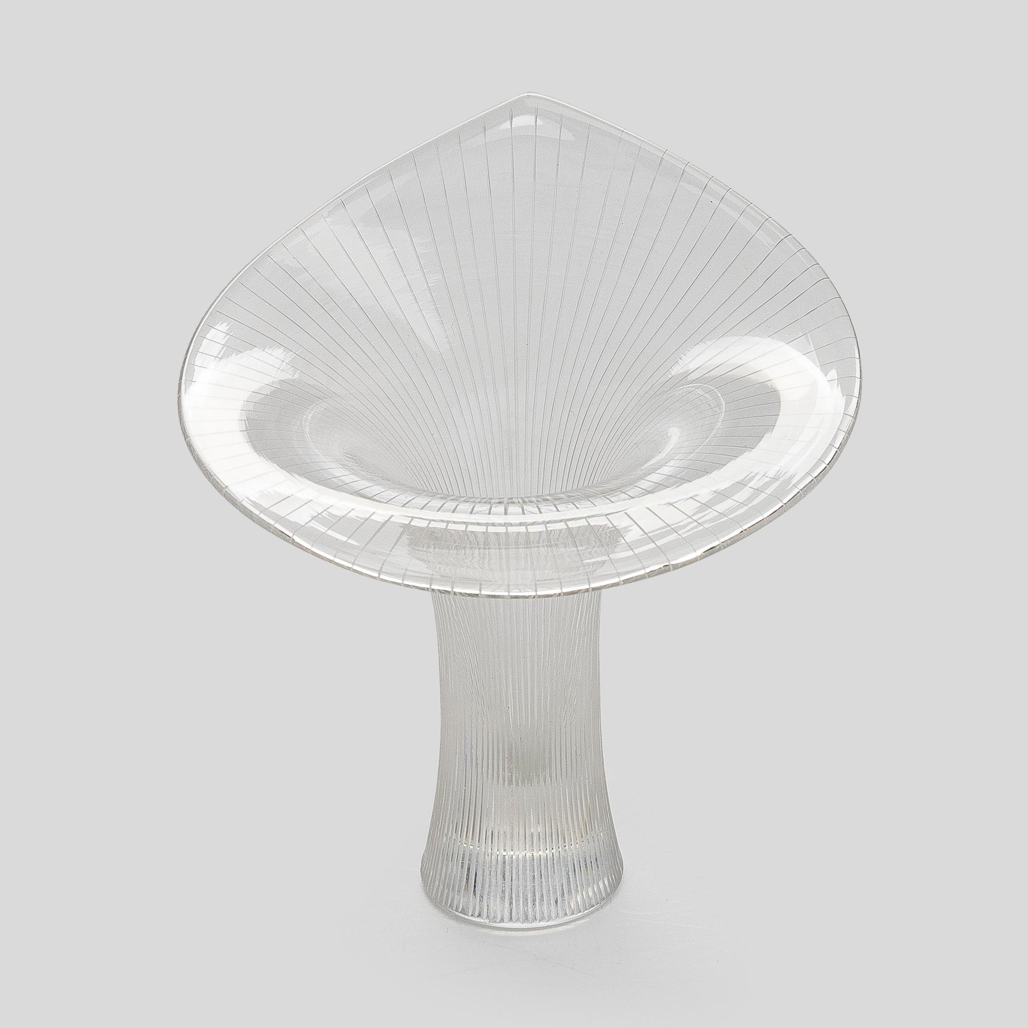Tapio Wirkkala, vas, "Kantarell", signerad Tapio Wirkkala, Iittala.