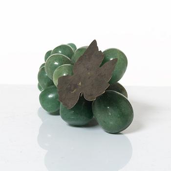 Bordsdekorationer i form av druvklasar, 2 st, 1900-talets mitt.