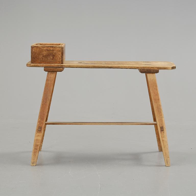 SNICKARBÄNK, 1800-tal.