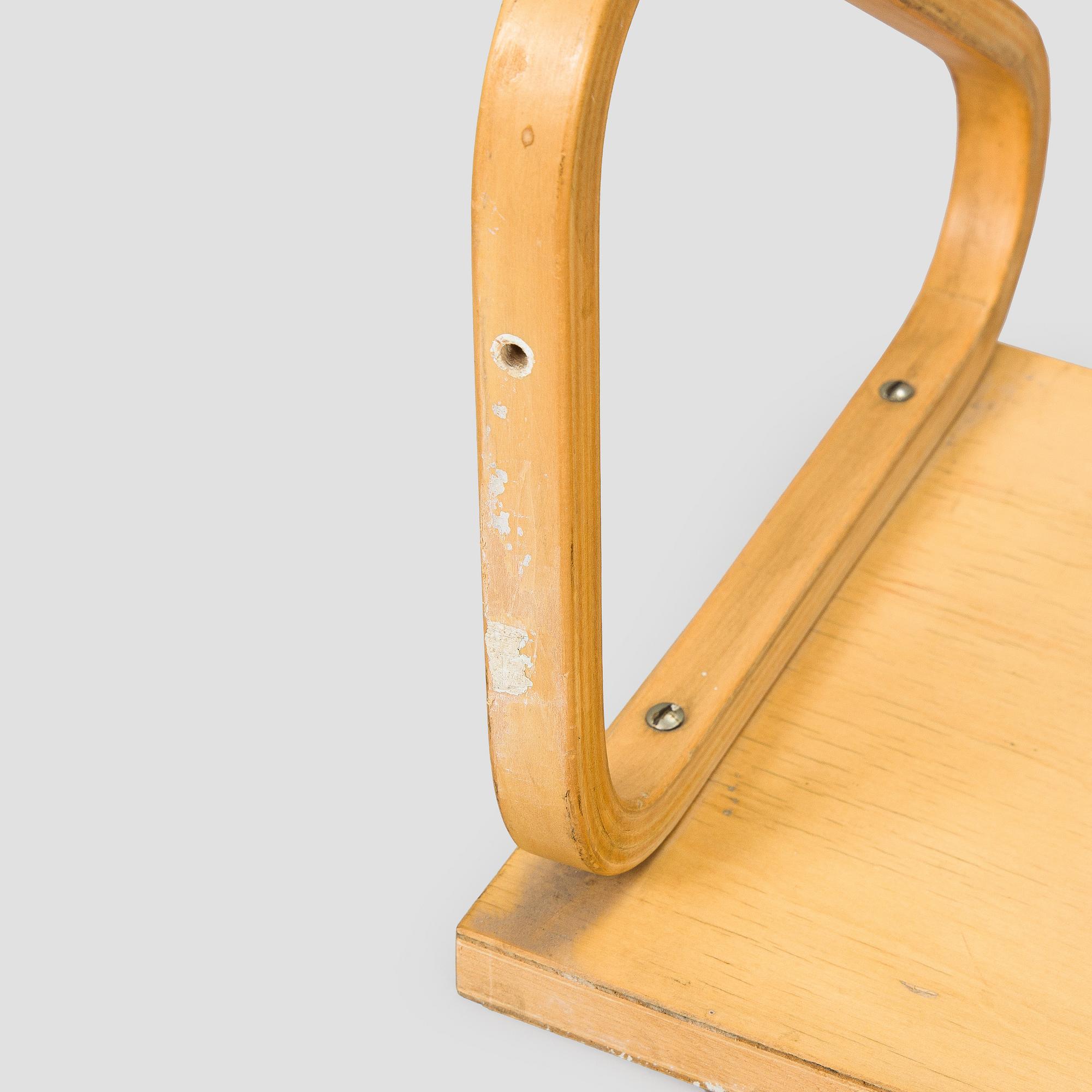 Alvar Aalto, two '112B' shelves, Artek, late 20th century.
