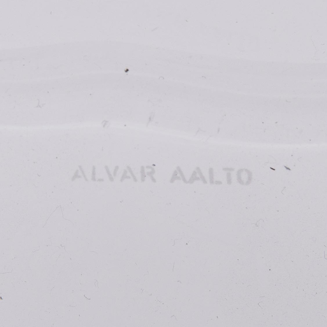 ALVAR AALTO, VAS. Sign Alvar Aalto. 1900-talets slut.