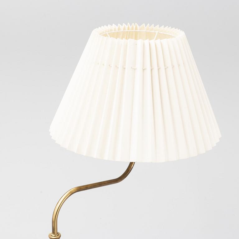 Josef Frank, a model '3568' brass floor lamp, Firma Svenskt Tenn.