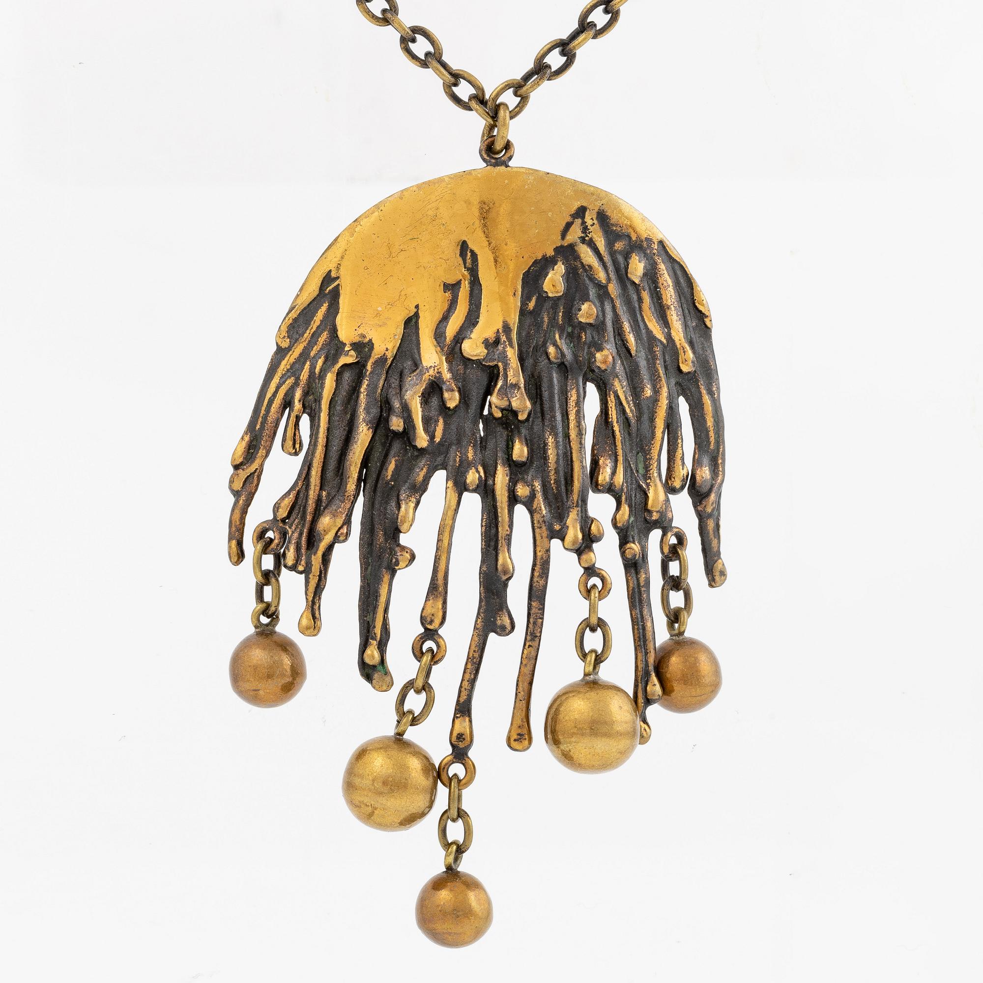 Pentti Sarpaneva, collier, brons.