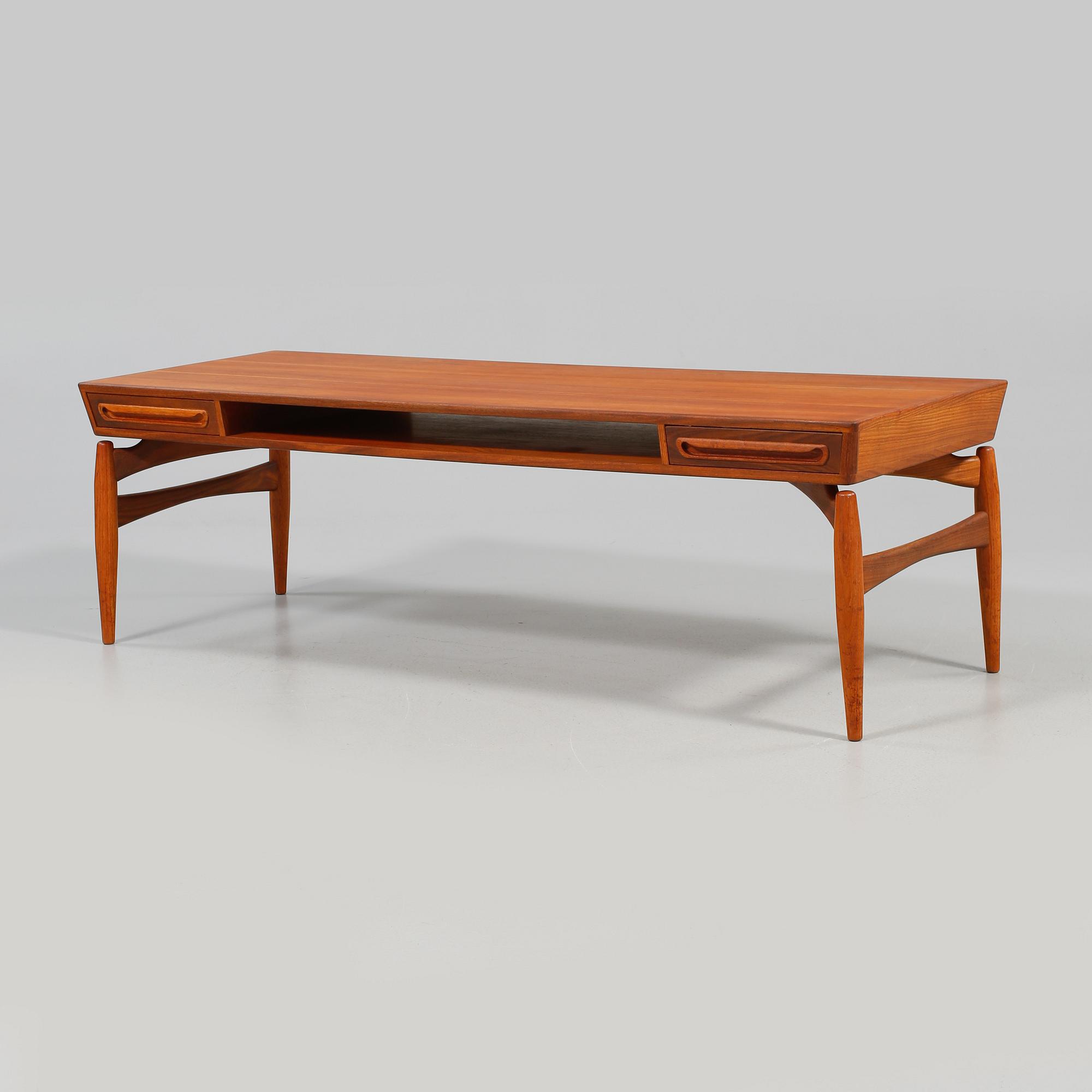 SOFFBORD, Johannes Andersen, Trensum, omkring 1900-talets mitt.