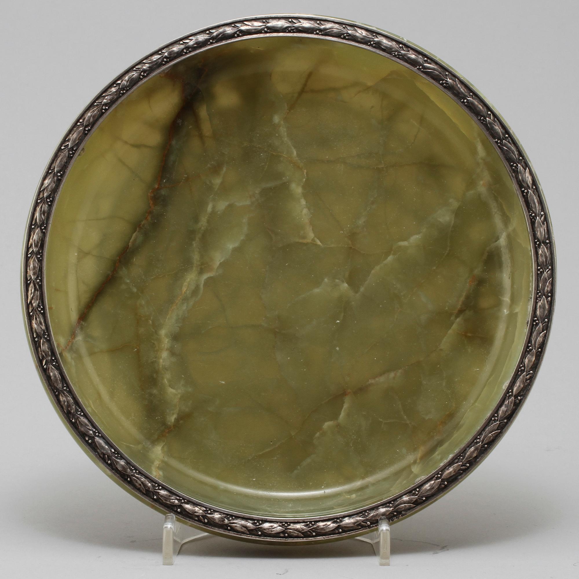 FAT, silver samt sten, W.A Bolin, Stockholm, 1938.