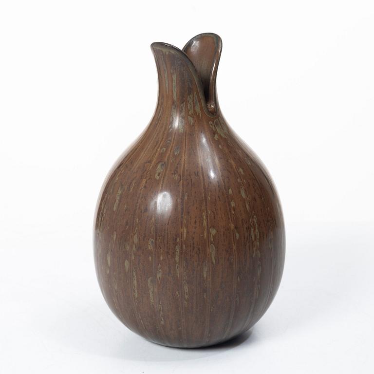 Gunnar Nylund, A stoneware vase, Rörstrand.