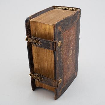 Baroque bookbinding. Provenance: De Geer / Finspong , Nils Gyldenstolpe, Thore Virgin.