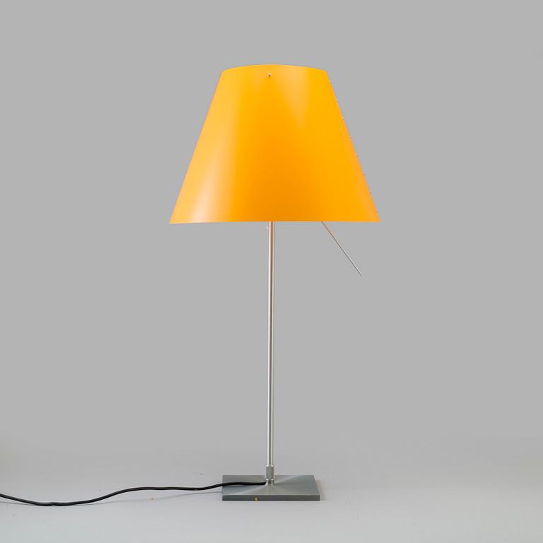 PAOLO RIZZATTO, bordslampa, "Costanza", Luceplan Italien, formgiven 1986.