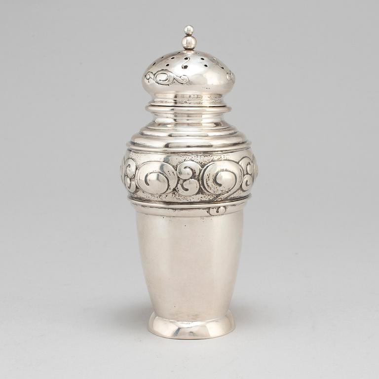 GRANN & LAGLYE, a silver sugar shaker, art nouveau Copenhagen 1915.