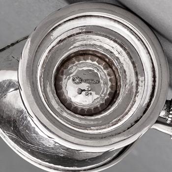 Georg Jensen, a 4 pieces coffee and tea service, Copenhagen 1915-19, 830/1000 silver. Design nr 88.